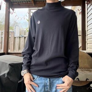 Super cool vintage 2000s black men’s Slazenger golfing turtle neck sweatshirt!